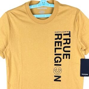 NWT True Religion Men Honey Mustard Silicone TR Area Short Sleeve T-shirt Size M